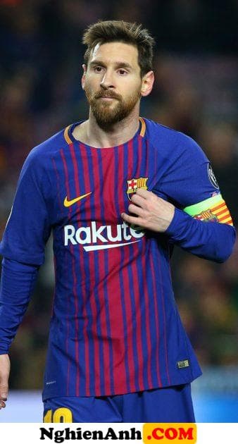 Hình ảnh Messi chạm vào biểu tượng